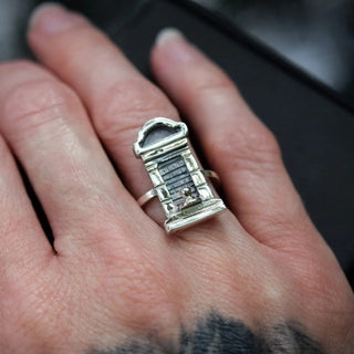 Small Cemetery Tomb Ring