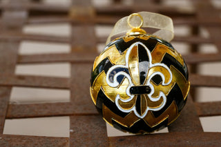 BLACK AND GOLD FLEUR DE LIS  CLOISONNE ORNAMENT