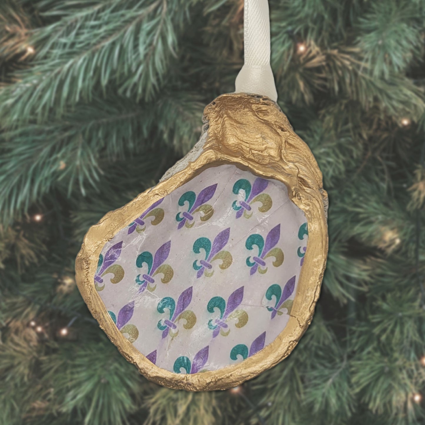 MARDI GRAS FLEUR DE LIS OYSTER ORNAMENT